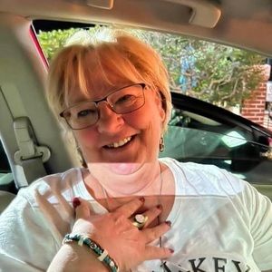 Meet your Posher, Connie